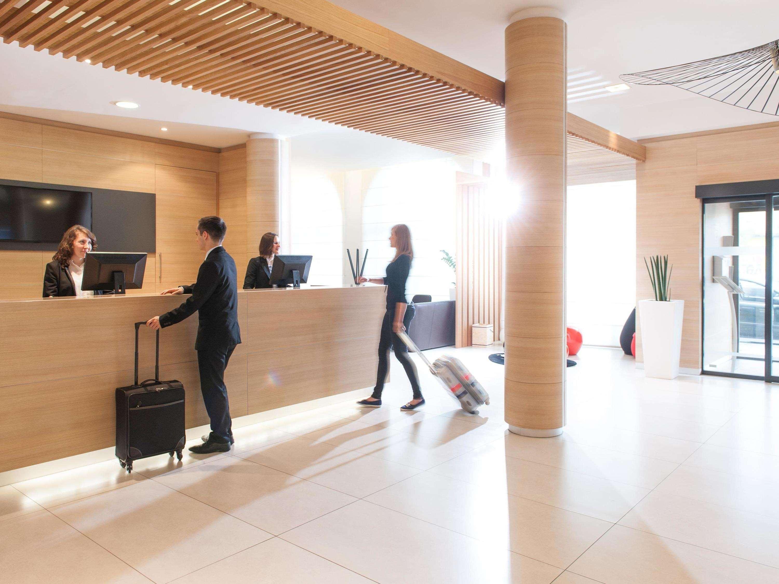 Novotel Brussels Centre Midi Saint-Gilles Exterior foto